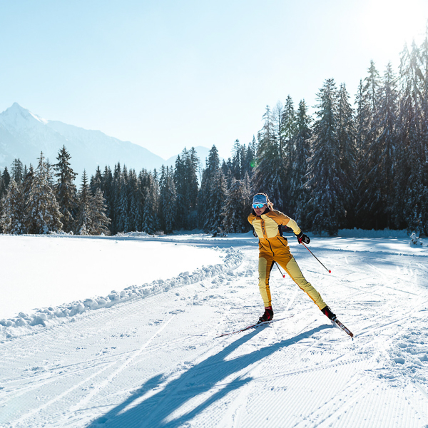 langlaufen in der region seefeld langläuferin im wildmoos