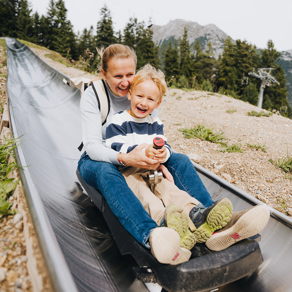 familienurlaub in der region seefeld sommerrodelbahn katzenkop